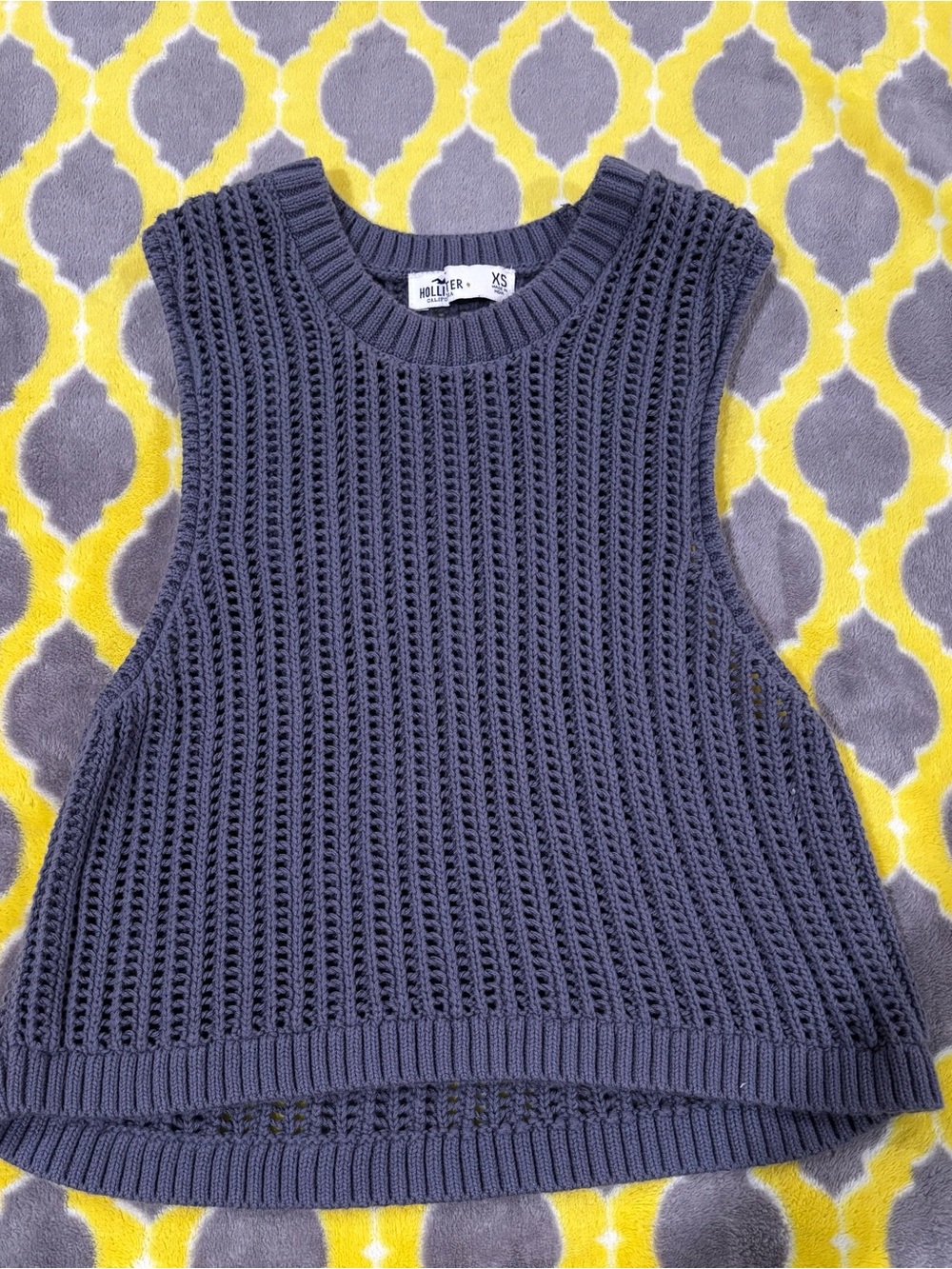 Hollister Open-Knit Sleeveless Sweater Vest in Blue